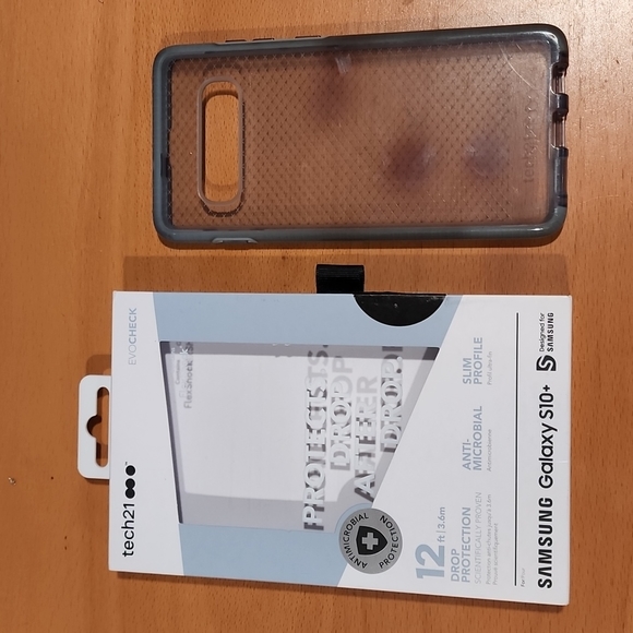 Samsung Galaxy S10+ Case - Picture 2 of 4